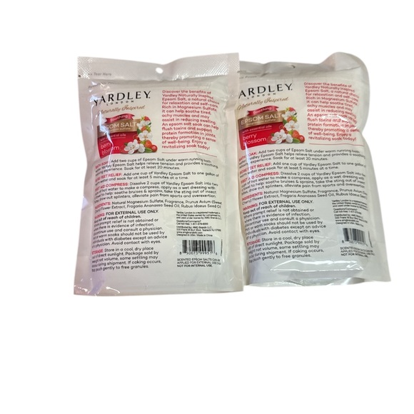 Berry Blossom Epsom Salt - Soothing Bath Soak - Picture 2 of 3